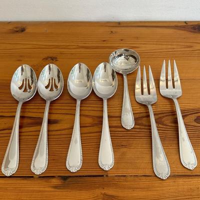 REED & BARTON ~ 8 Pc Stainless Service For Eight ~ Plus 18 Serving Pieces