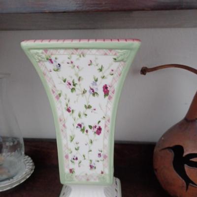 Laura Ashley Square Pedestal French Country Floral 9