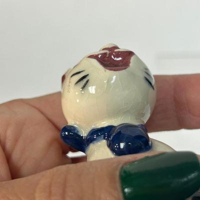 Vintage Happy Smiling Cat Kitten Ceramic Miniature Figurine