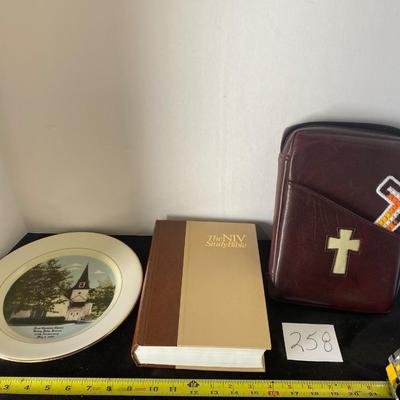 The NIV Study Bible