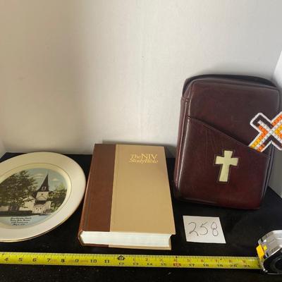 The NIV Study Bible