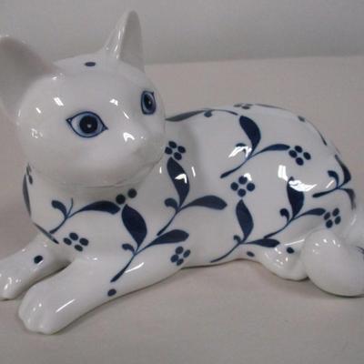 Blue and White Villeroy & Boch Cat Figurine Gallo Design Royal Hand Painted