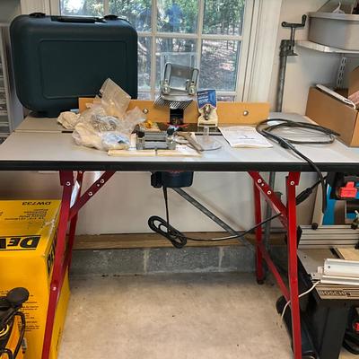 S1580 Bosch Router and Table with Attachments RA12OU