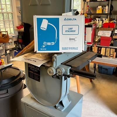 S1585 Delta 14" Bandsaw Model 52-963 with Lamp Attachments and Saw Blades