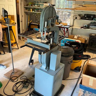 S1585 Delta 14" Bandsaw Model 52-963 with Lamp Attachments and Saw Blades