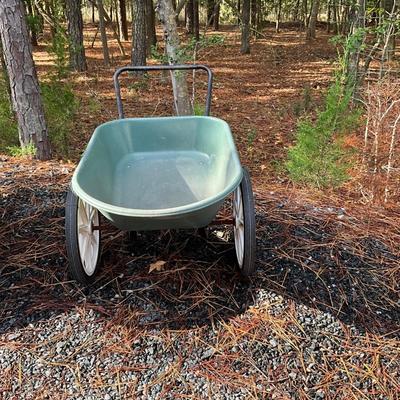 S1590 Green GARANT Wheelbarrow / Handcart /Garden Cart