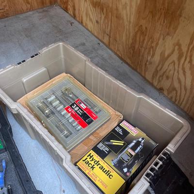 S1593 Car Mate 500 Series Custom Cargo 5â€™x10â€™ trailer.