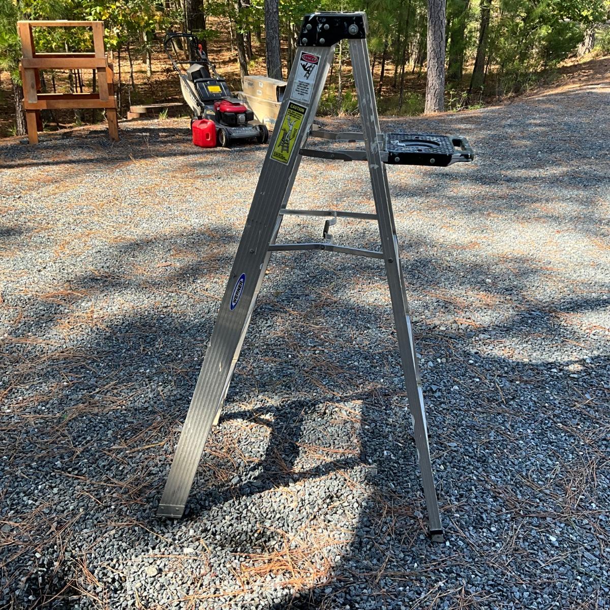 S1644 Werner 5' Aluminum Paint Ladder