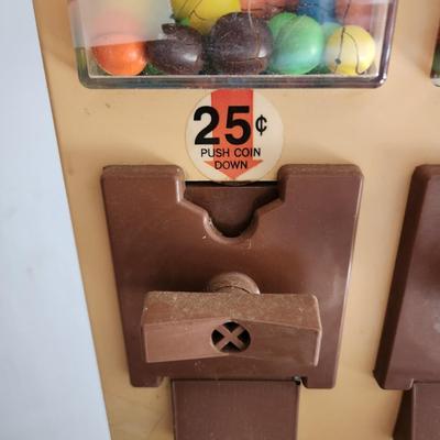 Bulk Candy  Vending Machine .25 working