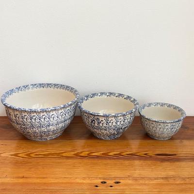 WILLIAMS SONOMA ~ Grande Cuisine Blue & White Stoneware Nesting Bowls