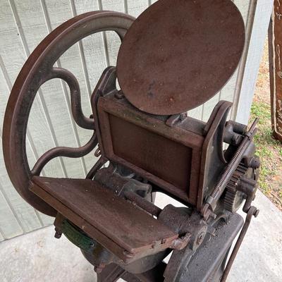 GOLDING & CO ~ Pearl ~  Authentic Solid Cast Iron Hand Press