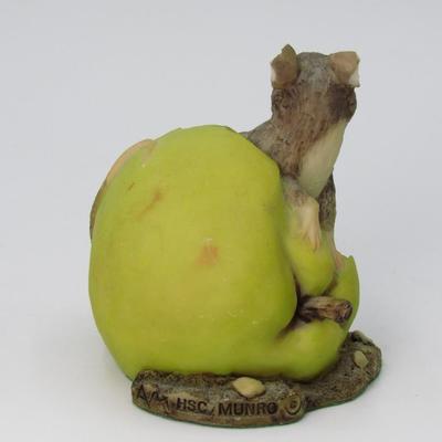Vintage Natures Heritage Holland Studio Craft Hand Painted England Mouse Eating Fruit Figurine