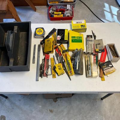 S1635 Large Drill Bit Lot w/ Gray Plastic Hand Carrier