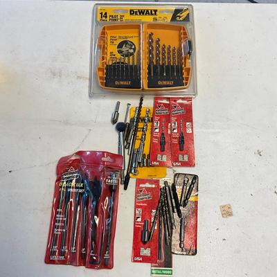 S1646 Lot of DeWalt and Vermont America Drill Bits