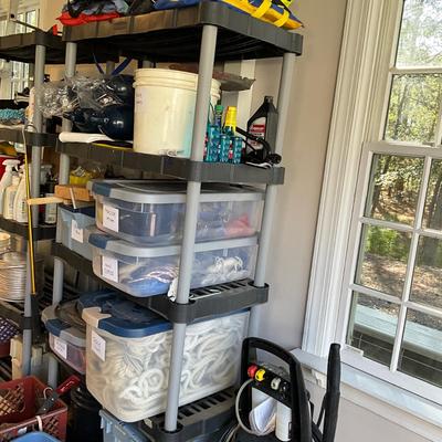 S1658 Rubbermaid Shelving Unit