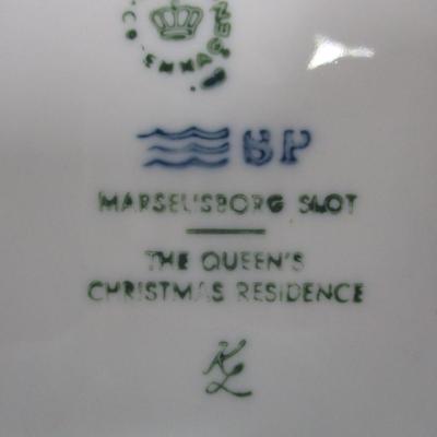Royal Copenhagen Bringing Home The Christmas Tree & The Queens Christmas Residence Plates