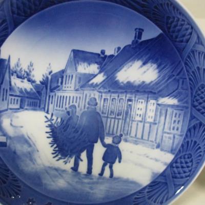 Royal Copenhagen Bringing Home The Christmas Tree & The Queens Christmas Residence Plates