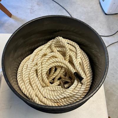 S1670 New England 3-Strand Moor Pendant  Nylon rope