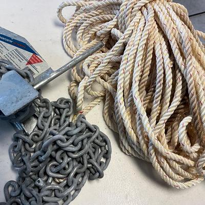 S1673 Two Anchors with Rope and Chains