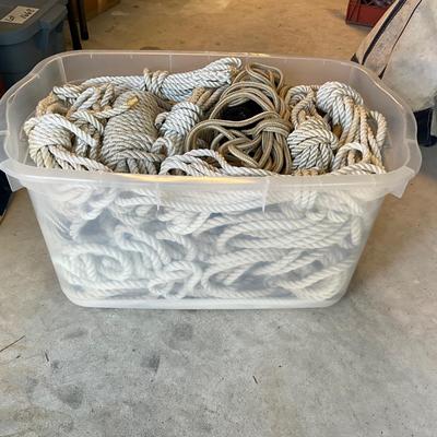 S1674 Large Container of Marine Rope