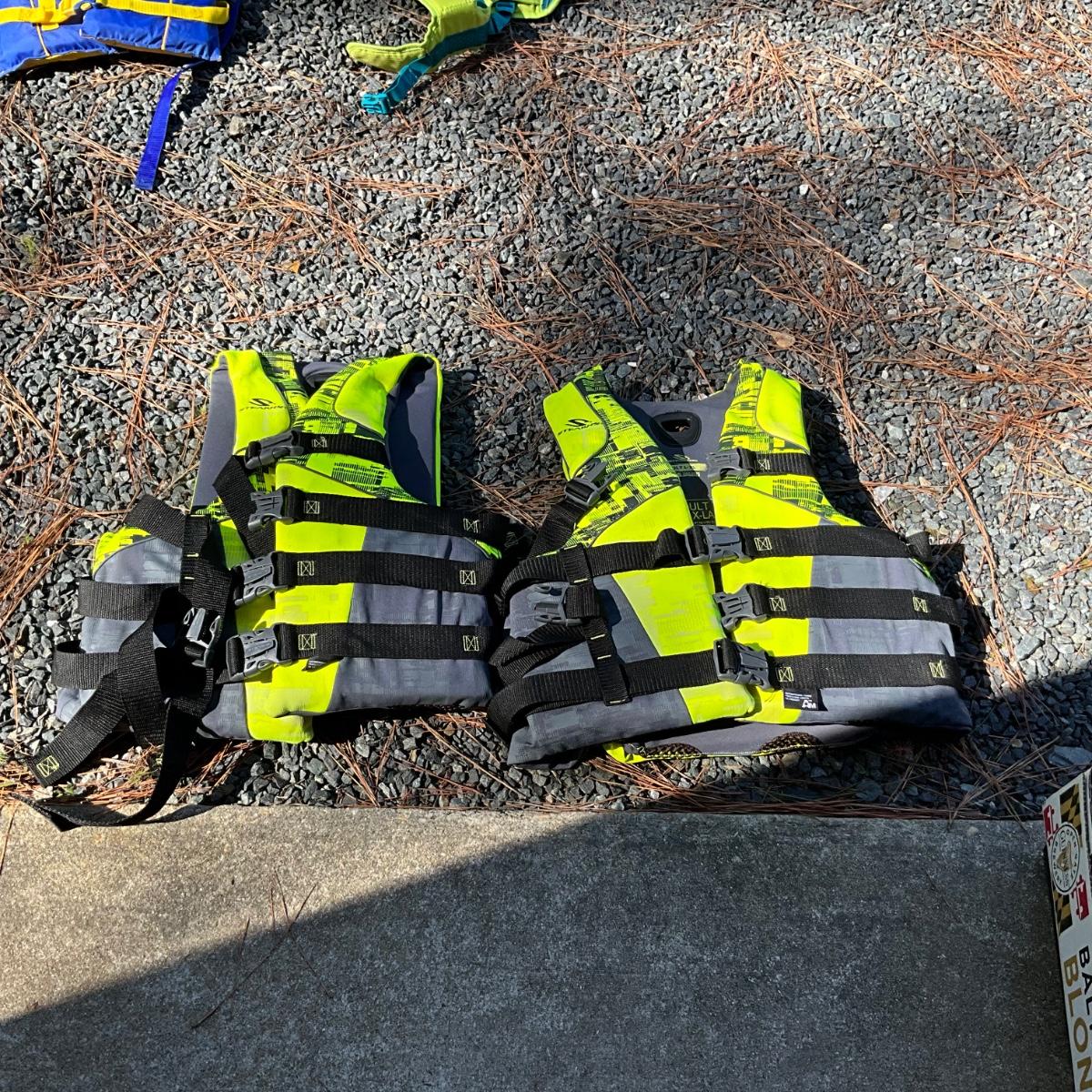 S1675 Lot of Two Adult LXL Green Black STERNS Life Preserver