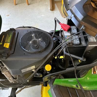 S1682 John Deere Accel 42" deep X350 18.5hp Riding Mower ONLY 30 HOURS!!!