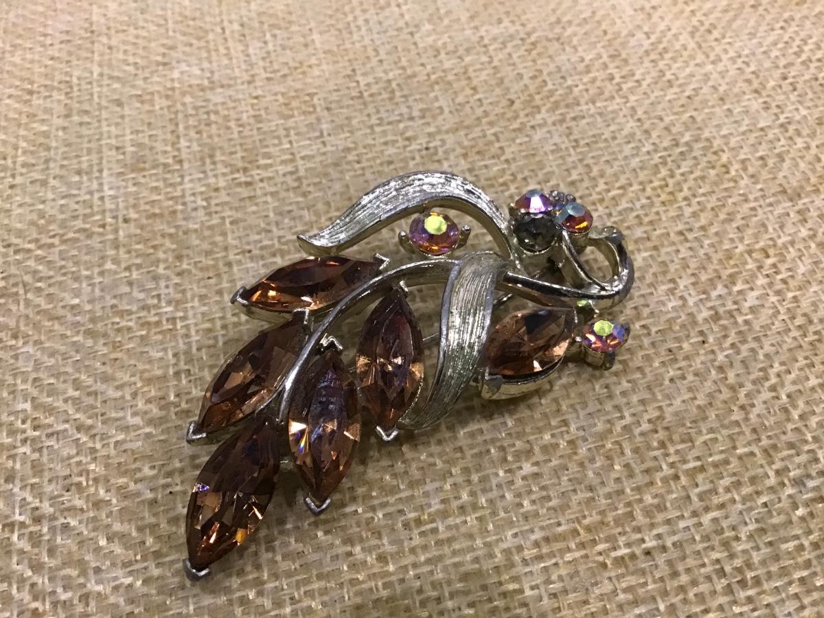 Broche Vintage Signée Lisner - Créateur Américain - Bleu Et Métaux Mixtes - Occasion