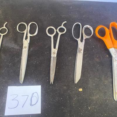 Scissor Lot