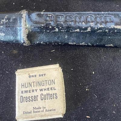 Vintage Dresser Emery Wheel Cutter
