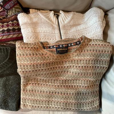 MR1703 Lot of 5 Sweaters , Talbots and Woolrich