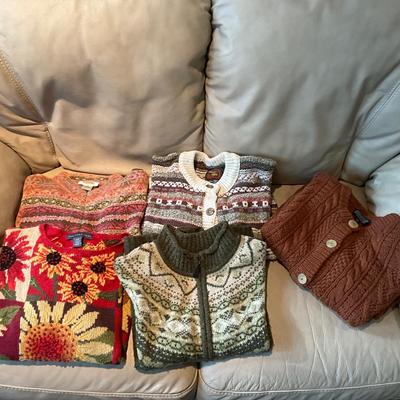 MR1705 Lot of 5 Sweaters, Tlbots, Northern Isles, Lands End, Size Med/Large
