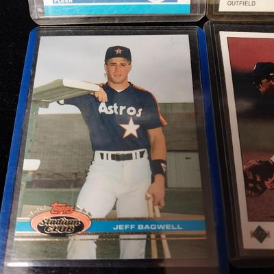COLLECTABLE BASEBALL CARDS IN PROTECTIVE SLEEVES
