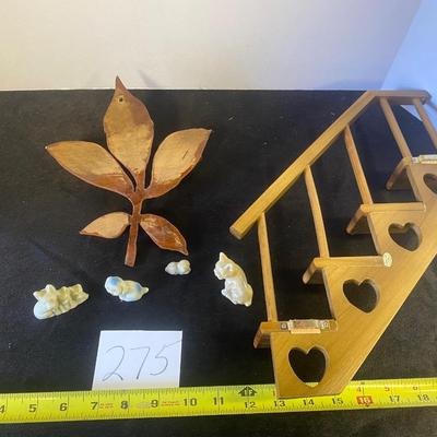 Shelves and Miniatures