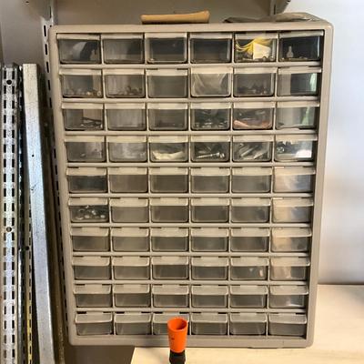 S1716 One Drawer Organizer with Boxes of Screws and Nails