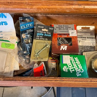 S1733 Handmade Wooden Tool Box with Screws and Wire