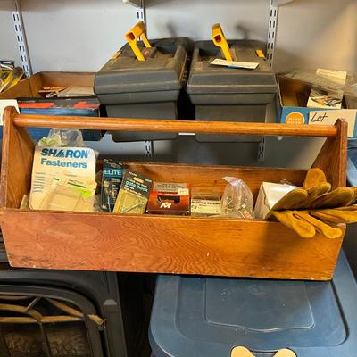 S1733 Handmade Wooden Tool Box with Screws and Wire