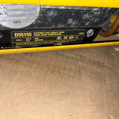 S1735 DEWALT Hand Carry 4gal Compressor
