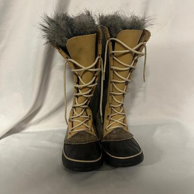 Sorel Leather â€˜Cate the Greatâ€™ Mid Calf Lace Up Boots Size 6 (B2-MG)
