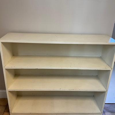 US1750 White Painted Wooden Bookshelf