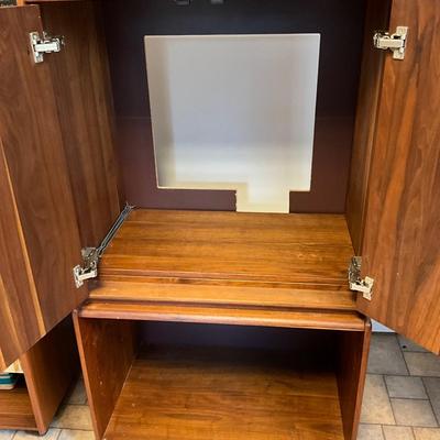 US1757 Custom Wood Design Stereo / Audio Cabinet