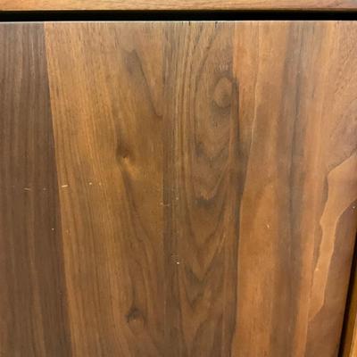 US1757 Custom Wood Design Stereo / Audio Cabinet