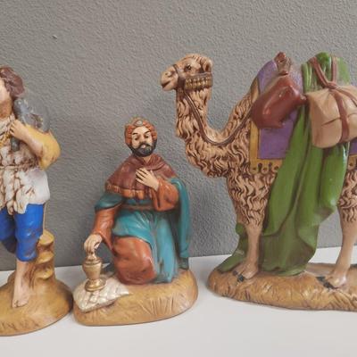Arabian figurines