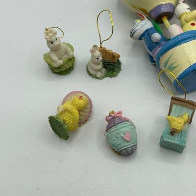 Mixed Lot of Easter Themed Miniature Ornament Figurines