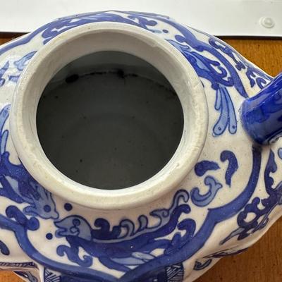 BOMBAY Elephant Teapot Ceramic Blue & White