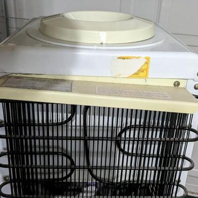 Sunbeam Heating/Cooling Water Dispenser