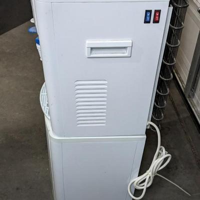 Sunbeam Heating/Cooling Water Dispenser