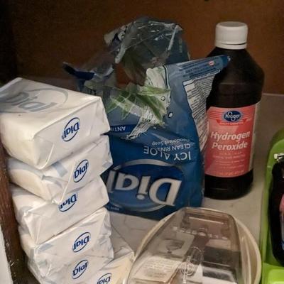 Contents of Main Bedroom Bathroom