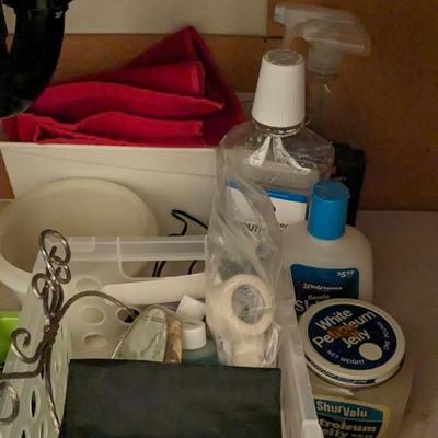 Contents of Main Bedroom Bathroom