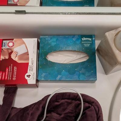Contents of Main Bedroom Bathroom