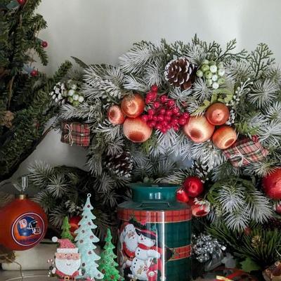 Seasonal Decor